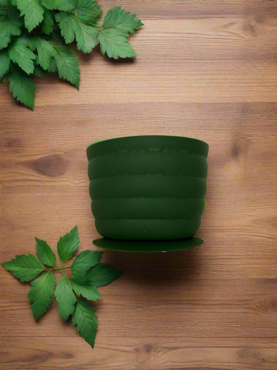 Large Green lick pot